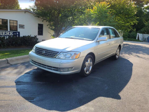 2004 Toyota Avalon for sale at TR MOTORS in Gastonia NC