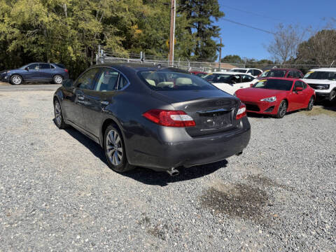 2012 Infiniti M37