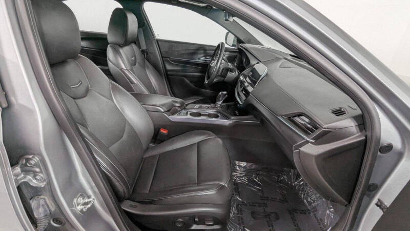 2023 Cadillac CT4 Premium Luxury