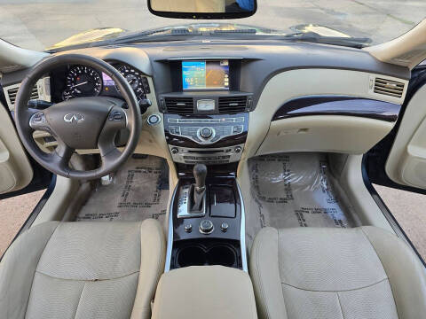 2012 Infiniti M37