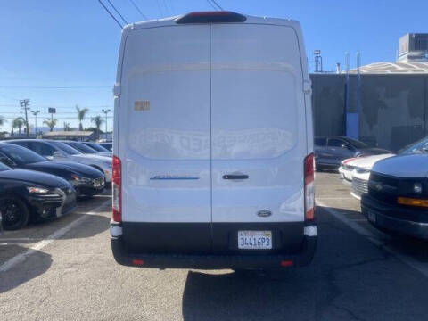 2022 Ford E-Transit 350