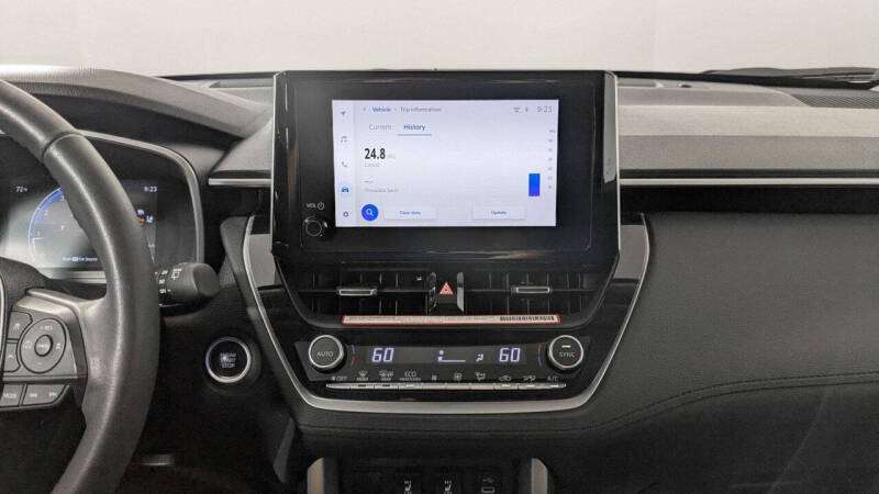 2023 Toyota Corolla Cross XLE