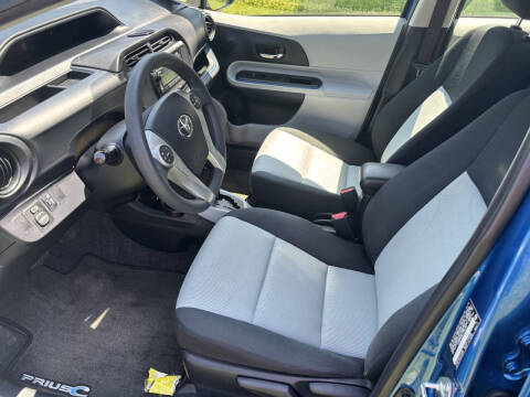 2013 Toyota Prius c Two