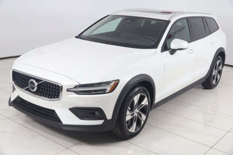 2024 Volvo V60 Cross Country B5 Plus