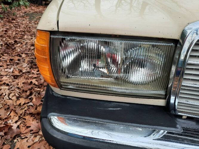 1982 Mercedes-Benz 300-Class