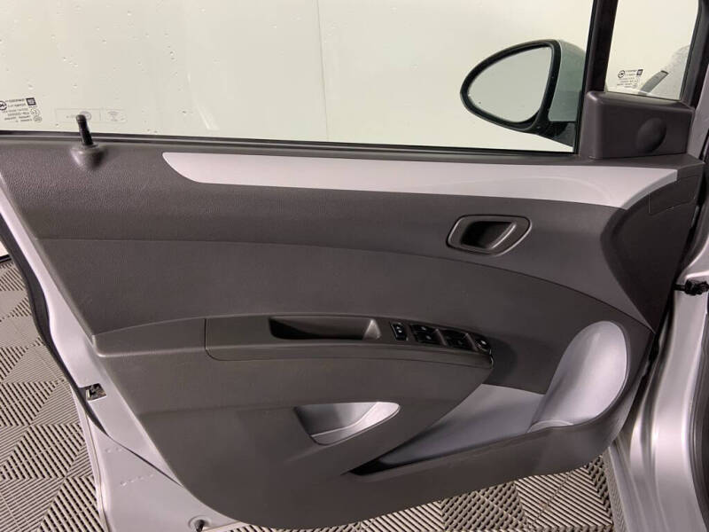 2016 Chevrolet Spark EV 2LT