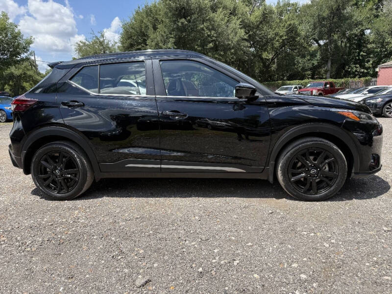 2024 Nissan Kicks SR