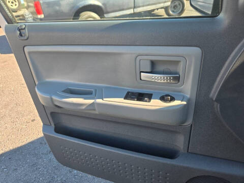 2005 Dodge Dakota Laramie