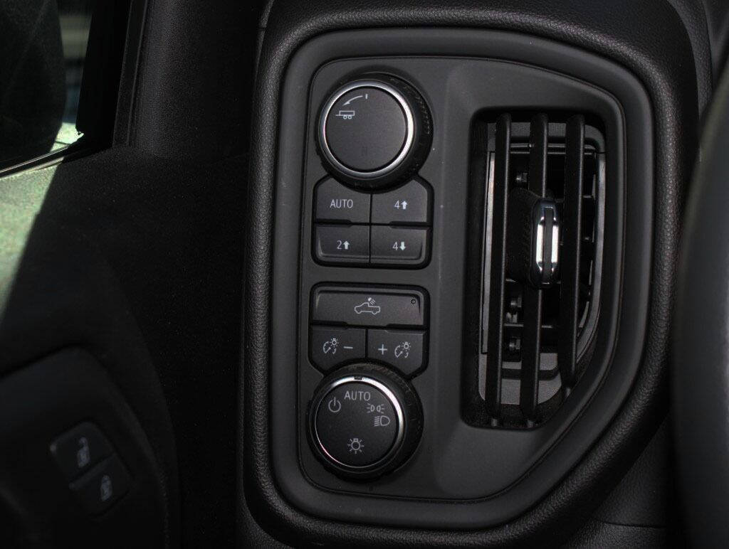 2021 Chevrolet Silverado 1500  - $53,495
