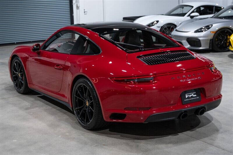 2019 Porsche 911 Carrera 4S