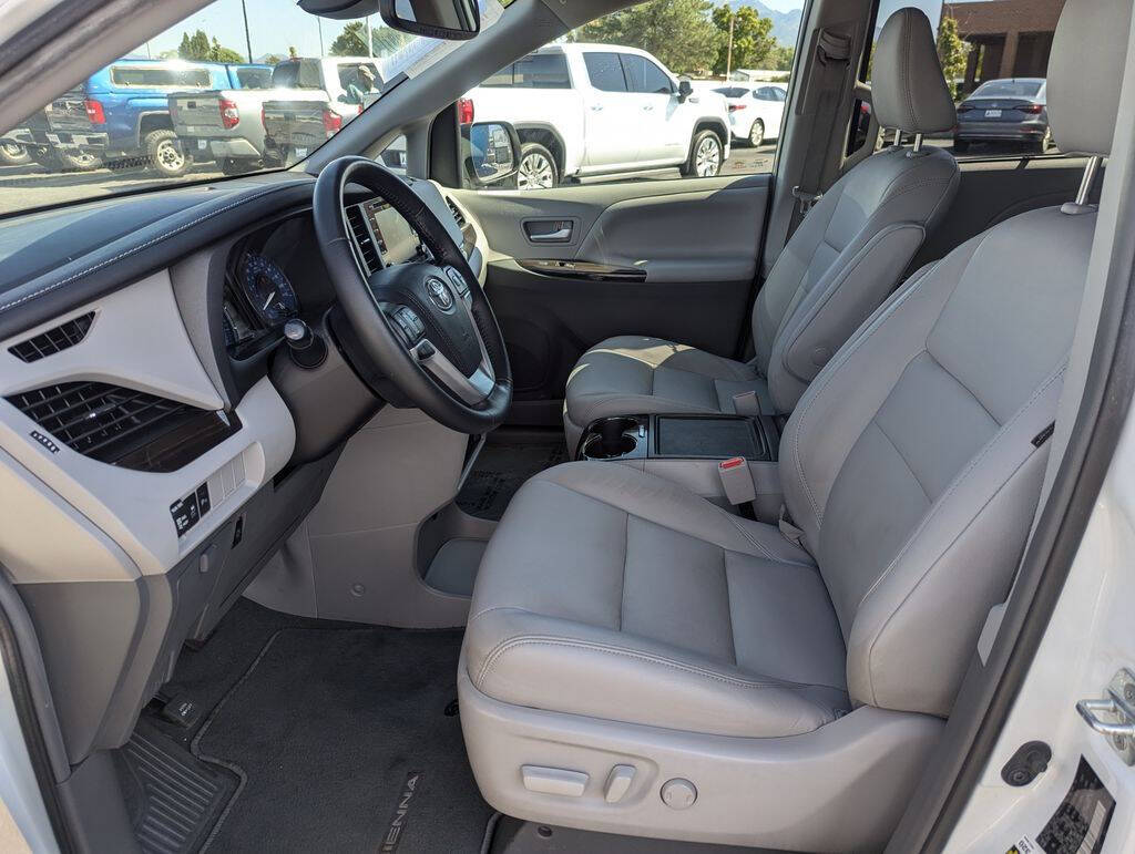 2019 Toyota Sienna for sale at Axio Auto Boise in Boise, ID