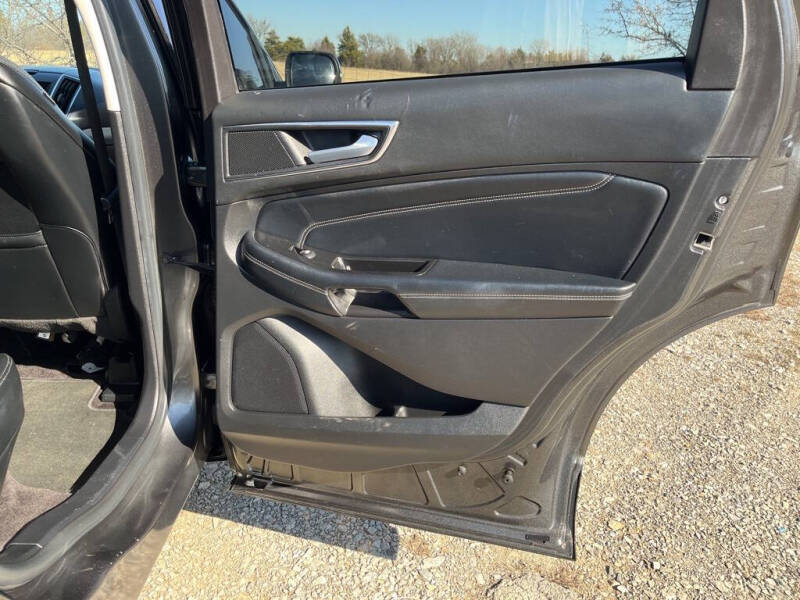 2016 Ford Edge Titanium