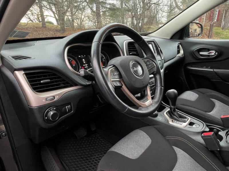 2016 Jeep Cherokee Sport Altitude