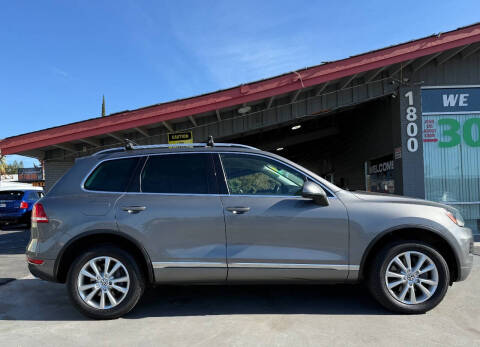 2013 Volkswagen Touareg TDI Sport