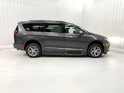 2018 Chrysler Pacifica Limited