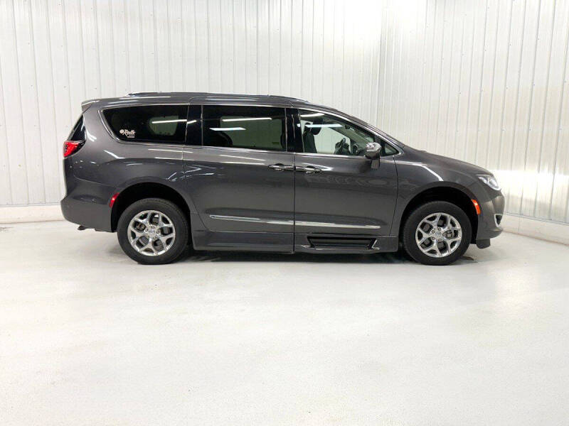 2018 Chrysler Pacifica Limited