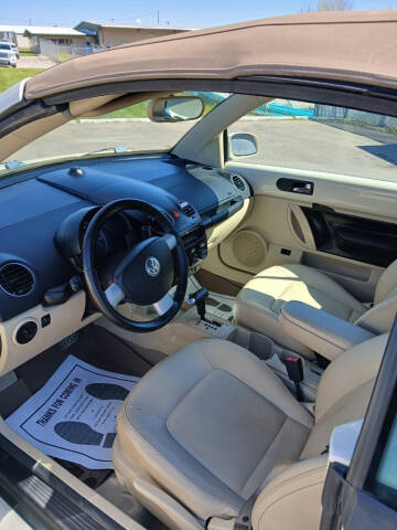 2009 Volkswagen New Beetle Convertible