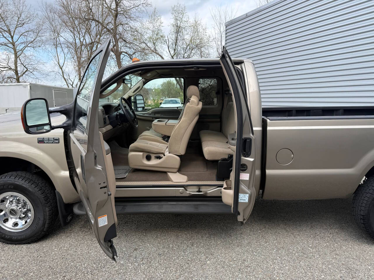 2003 Ford F-250 Super Duty 26