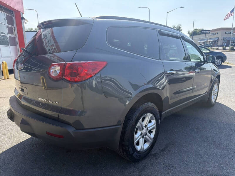 2012 Chevrolet Traverse LS