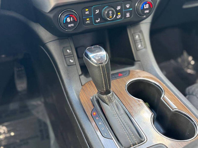 2019 GMC Acadia SLE-2