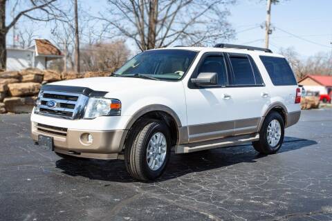 2014 Ford Expedition for sale at CROSSROAD MOTORS in Caseyville IL