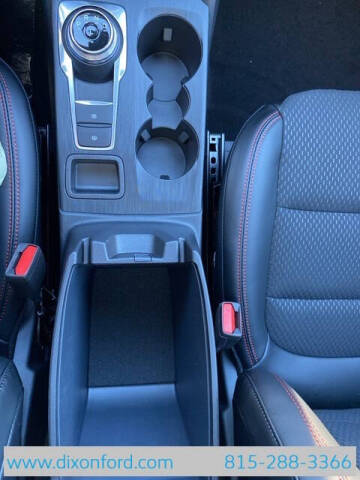 2025 Ford Escape ST-Line Select