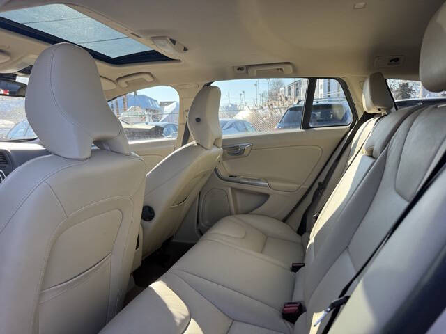 2015 Volvo V60 T5 Drive-E Premier