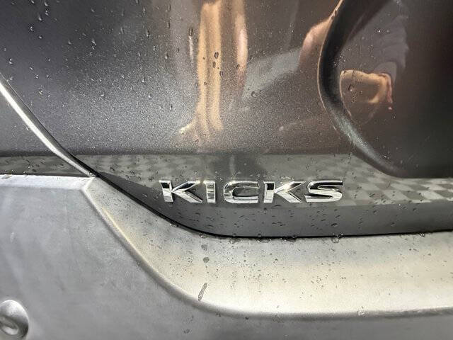 2020 Nissan Kicks S