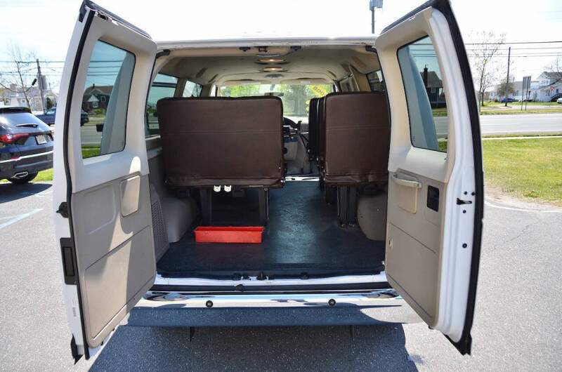 2008 Ford E-Series E-150 XLT