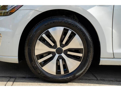 2017 Volkswagen e-Golf SEL Premium