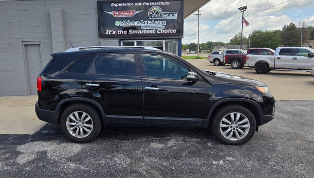 2011 Kia Sorento for sale at Bastian s Auto Outlet in Coal Valley, IL