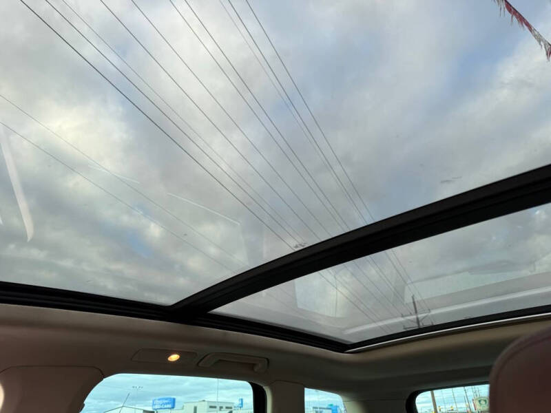 2011 Volkswagen Touareg TDI Executive