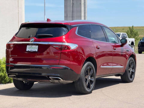 2024 Buick Enclave Essence