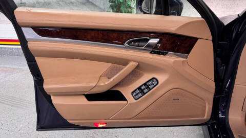 2013 Porsche Panamera