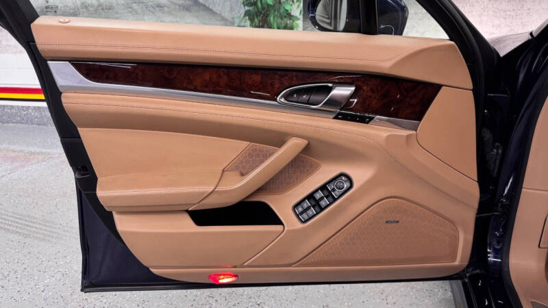 2013 Porsche Panamera