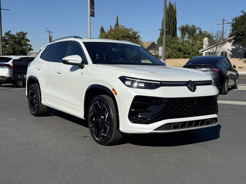 2026 Volkswagen Tiguan SEL R-Line Turbo 4Motion