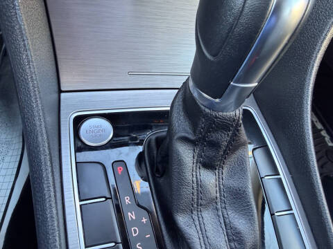 2014 Volkswagen Passat 1.8T SE PZEV