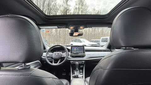 2023 Jeep Compass Latitude Lux