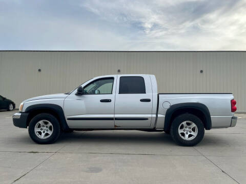 2005 Dodge Dakota for sale at TnT Auto Plex in Platte SD