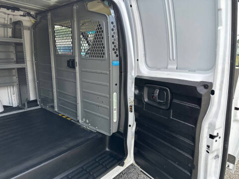 2022 Chevrolet Express 2500