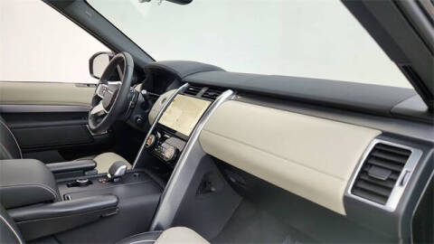 2024 Land Rover Discovery P300 Dynamic SE