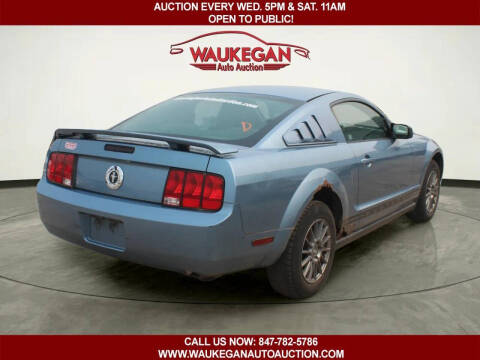 2005 Ford Mustang V6 Deluxe