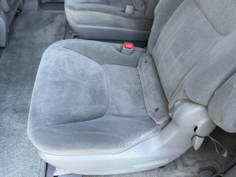 2005 Toyota Sienna LE 7 Passenger