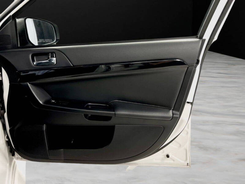 2017 Mitsubishi Lancer ES