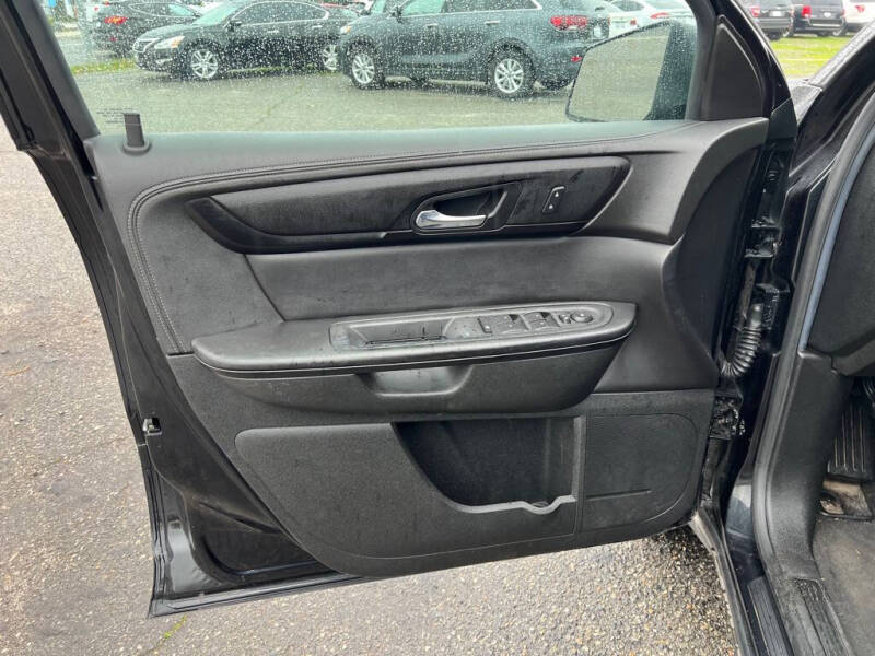 2015 GMC Acadia SLE-1