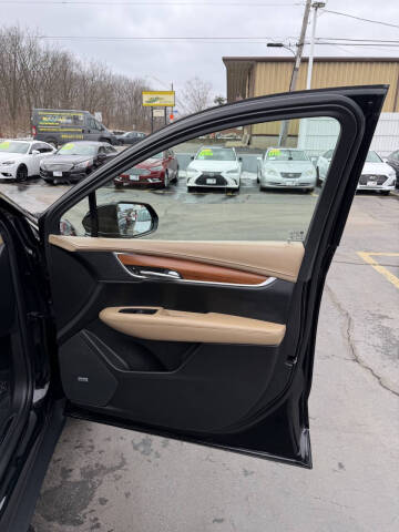 2017 Cadillac XT5 Platinum