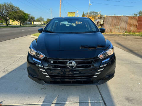 2023 Nissan Versa SV