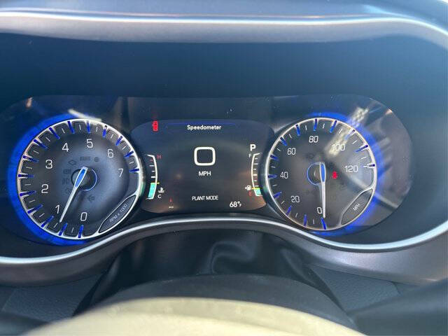 2026 Chrysler Voyager LX