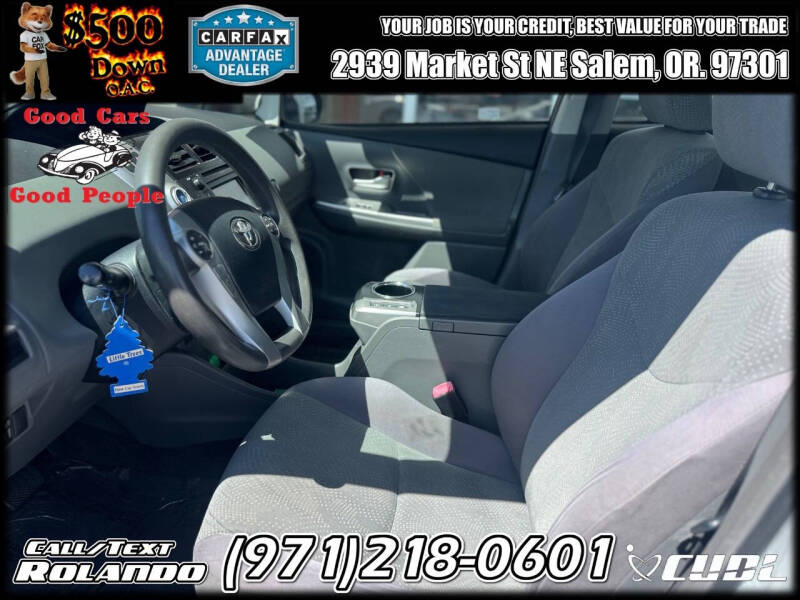 2012 Toyota Prius v Five