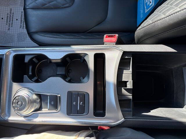 2024 Ford Edge Titanium